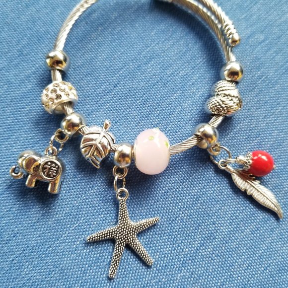 🐘🪶Silver-tone Charm Cable ADJUSTING ONE--SIZE-FITS-MOST Bracelet - NWOT🪶🐘 - Picture 6 of 6